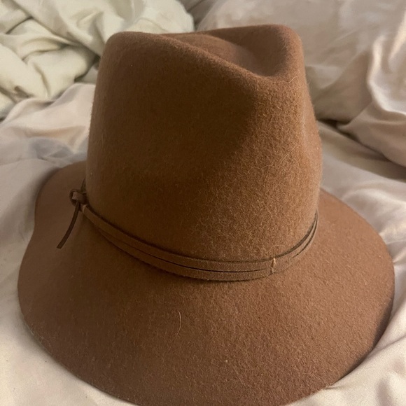 Hat - Picture 2 of 5